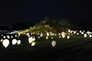 幻想庭園のライトバルーンの写真
