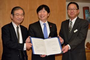 （株）日本政策金融公庫との包括協定締結式２