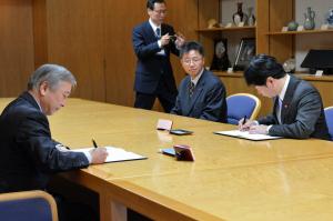 関西学院大学との就職支援協定締結式２