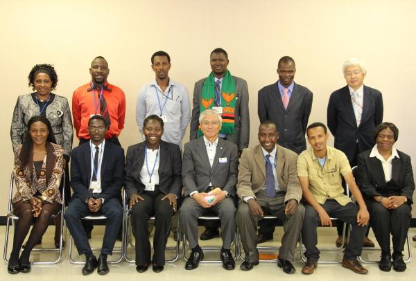 アフリカ諸国の教育関係者が教育長を表敬訪問しました