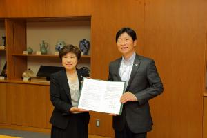 岡山県看護協会との災害時の医療救護活動に関する協定締結式