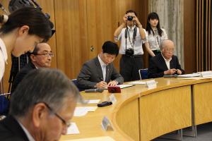 岡山県災害時公衆衛生活動への協力に関する協定締結式