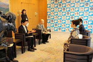 「知って、肝炎プロジェクト」肝炎対策特別大使　伍代夏子さん表敬訪問
