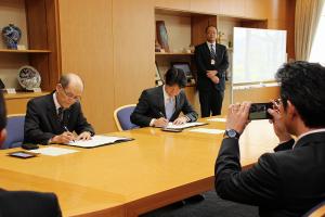 一般社団法人日本塗装工業会岡山県支部との災害時協力協定締結式