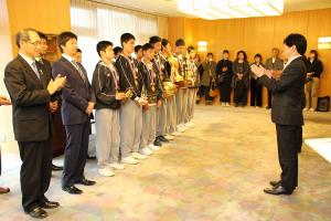 岡山県男子中学生バスケットボール選抜チーム知事表敬訪問