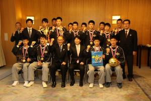 岡山県男子中学生バスケットボール選抜チーム知事表敬訪問