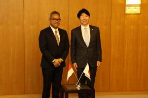 ミルザ・ヌールヒダヤット在大阪インドネシア共和国総領事表敬訪問