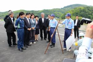 石井国土交通大臣による平成30年7月豪雨被災地の復旧・復興状況視察