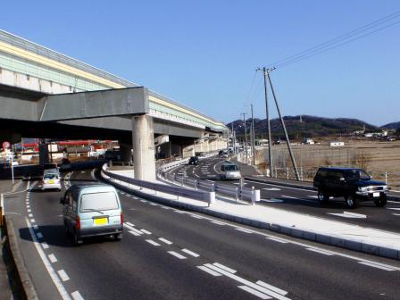 「県道岡山吉井線４車線供用開始」の写真