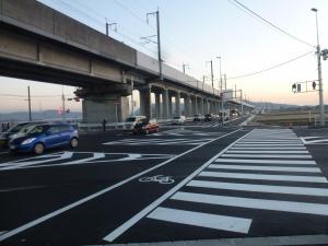 渋滞緩和へ！新幹線側道の全線４車線化が実現！