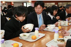 Governor Ibaragi Junior High School Visit2