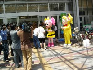 写真（チラシの配布１）