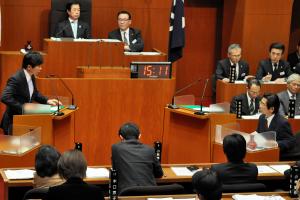 県議会２月定例会 一般質問１日目１