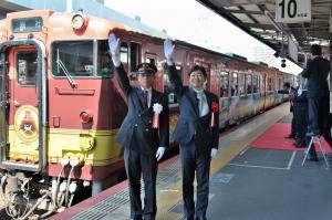 「黒田官兵衛」ラッピング列車出発式３