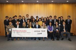 ハーバード公衆衛生大学院日本人会主催ジャパントリップ2014が知事を表敬訪問