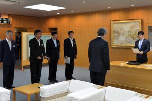 辞令交付(人事委員会委員)1