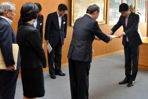 人事委員会勧告1