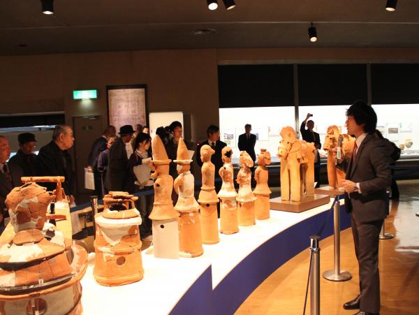 西日本唯一の開催　～特別展｢発掘された日本列島2015新発見考古速報｣～