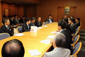 JR山陽本線等倉敷駅付近連続立体交差事業整備促進岡山県議会議員連盟からの要望