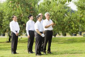 皇太子殿下行啓対応〔岡山県農林水産総合センター御視察〕