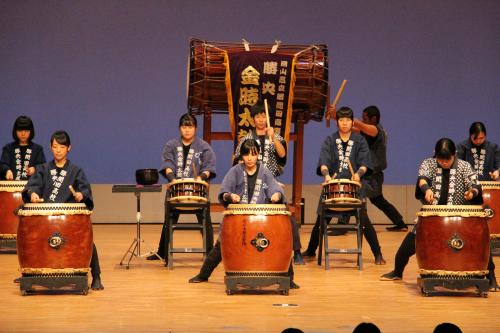 勝間田高校の和太鼓