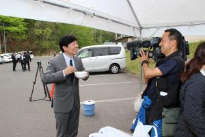 上齋原地域トレッキングコース整備事業起工式〔原木なめこ汁試食〕