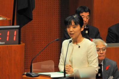 大塚　愛議員