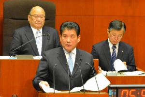 予算総括協議会　小野泰弘議員写真