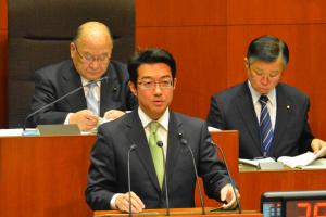 予算総括協議会　中塚周一議員写真