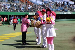 プロ野球オープン戦「東北楽天ゴールデンイーグルスVS埼玉西武ライオンズ」〔試合前セレモニー〕