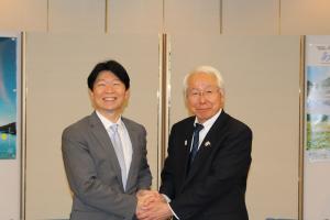 岡山・兵庫両県知事の写真