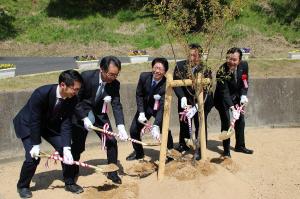 三徳園農業研修施設オープニングセレモニー