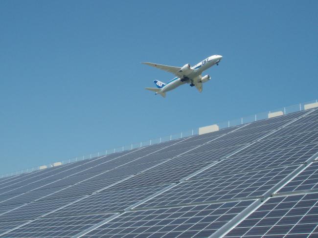 岡山空港太陽光発電所