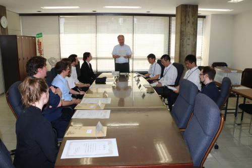▲鍵本県教育長によるねぎらいの言葉