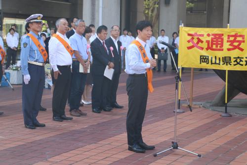 ▲あいさつを行う伊原木県知事