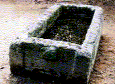 造山古墳前方部の石棺