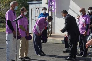 高梁市巨瀬町通所付添サポーター登録証授与
