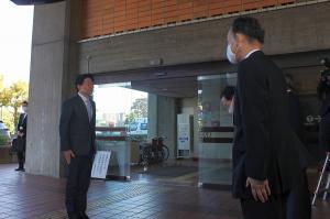 岡山県知事選挙再選後初登庁
