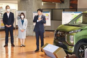 三菱自工新型軽EV県民室展示オープニングセレモニー