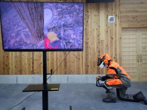 伐木技術教育VRシミュレーター