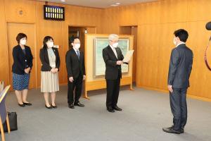 公益財団法人日本ユニセフ協会　ユニセフ・キャラバン隊の知事表敬訪問