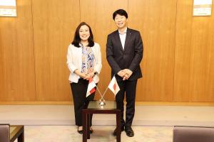 ディアナ・ES・スティクノ在大阪インドネシア共和国総領事 表敬訪問