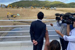 小田川合流点付替え通水式