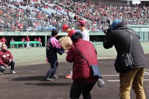 プロ野球オープン戦「楽天VS広島」〔試合前セレモニー〕