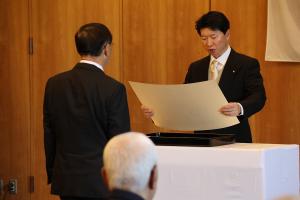 春の叙勲伝達式