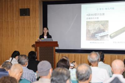 藤野遺跡の報告の様子