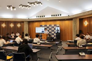 定例記者会見