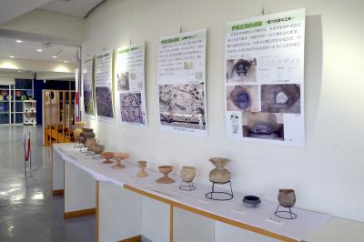土器展示の様子