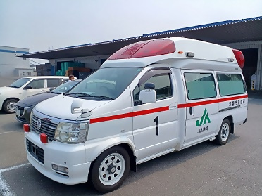 赤磐市提供の救急車