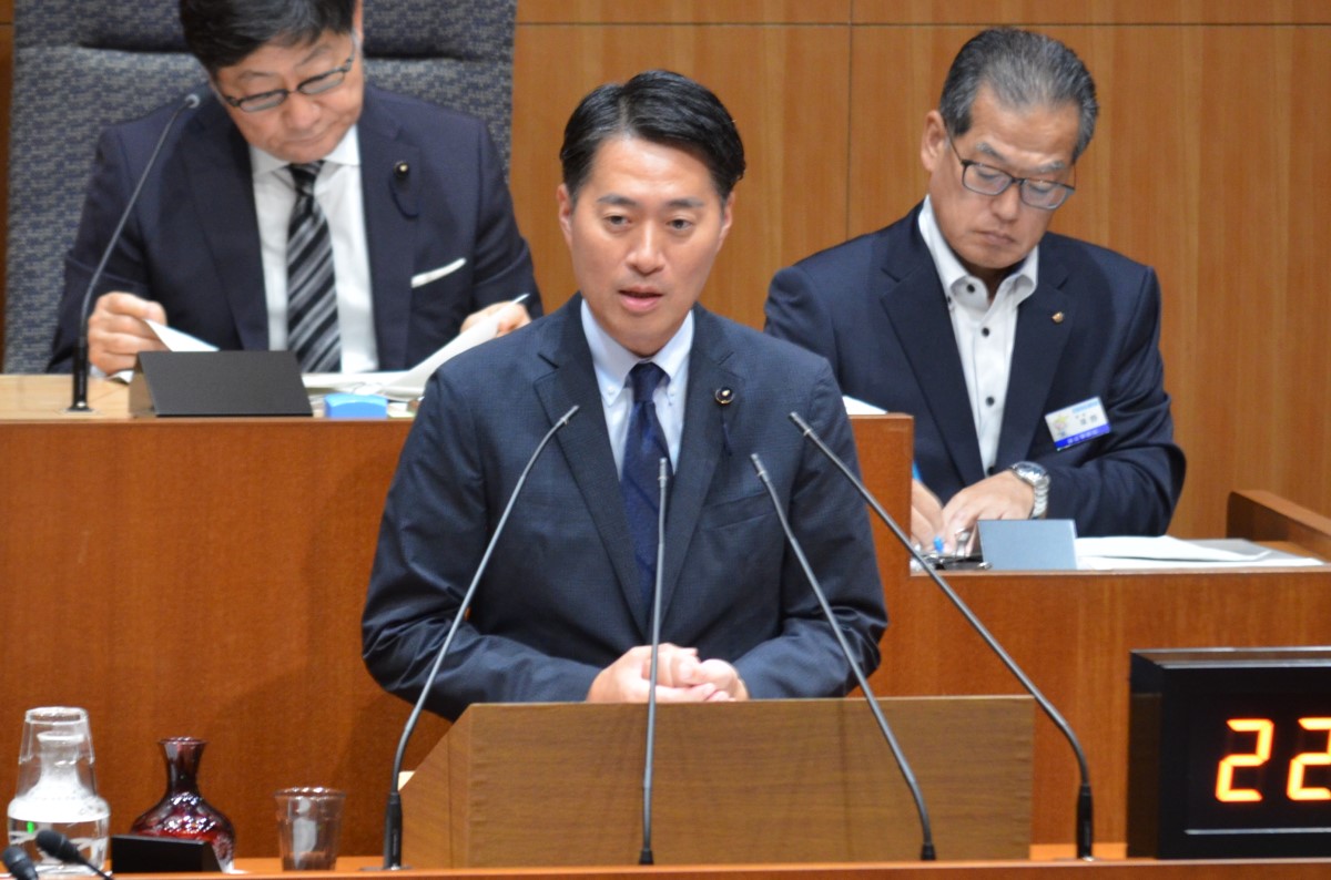 天野英雄議員